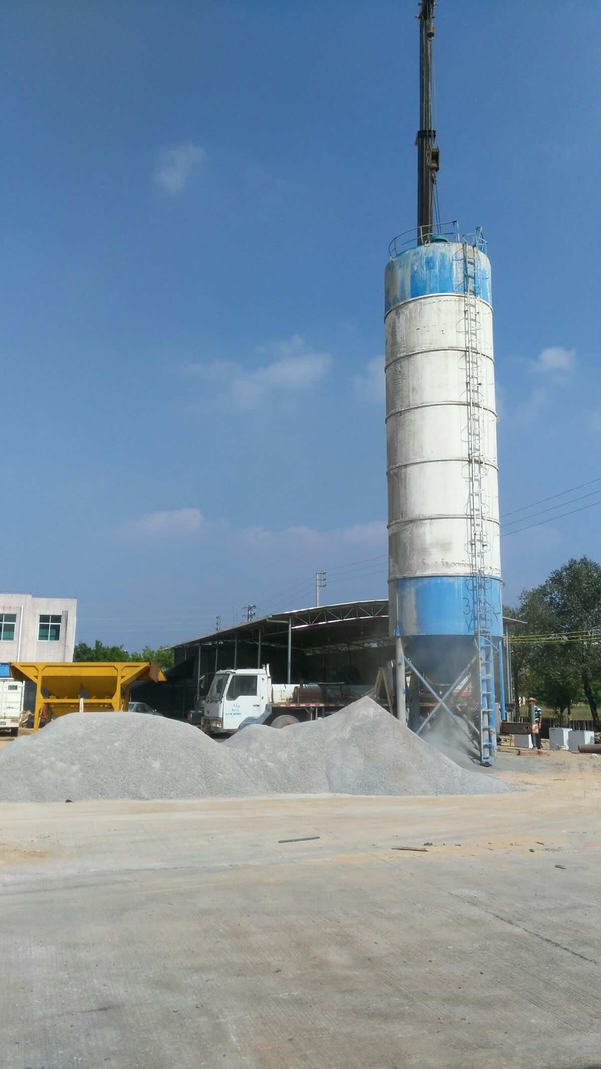 建鑫綠化水泥制品廠 匠心打造，構(gòu)筑綠色與堅(jiān)固的和諧之美